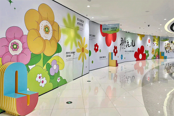 成都室外噴繪和室內(nèi)噴繪有什么區(qū)別？?jī)r(jià)格是多少？